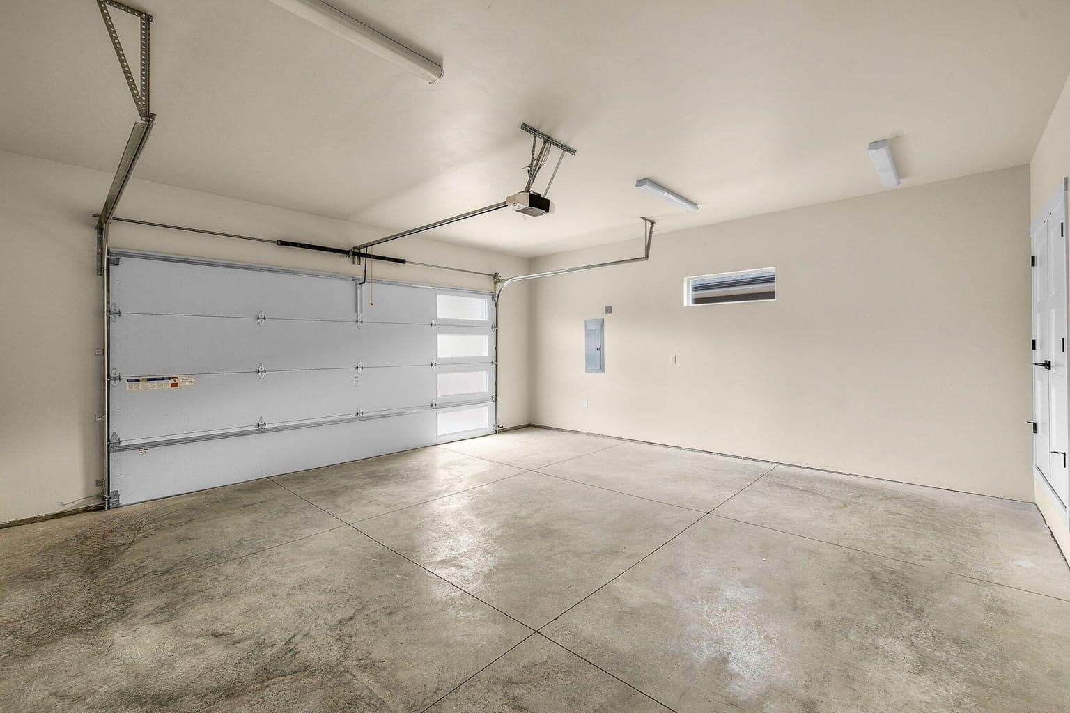 Photo of 1051 SE Fescue Lane 25 of 30