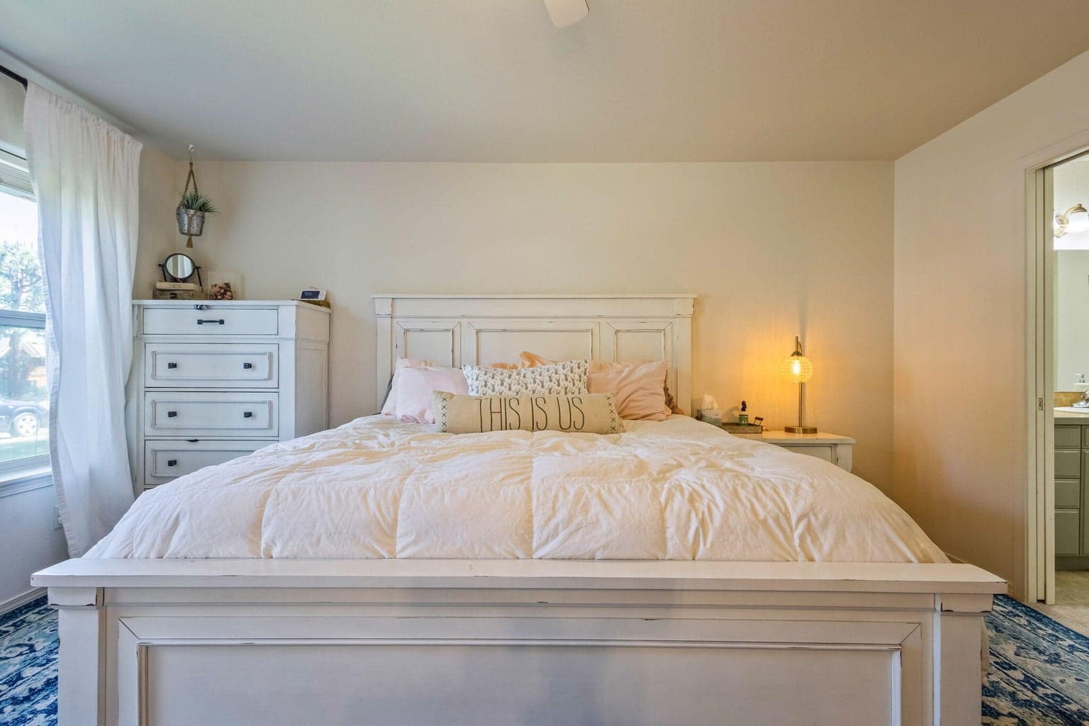 Photo of 1021 E Cascade Avenue 16 of 45
