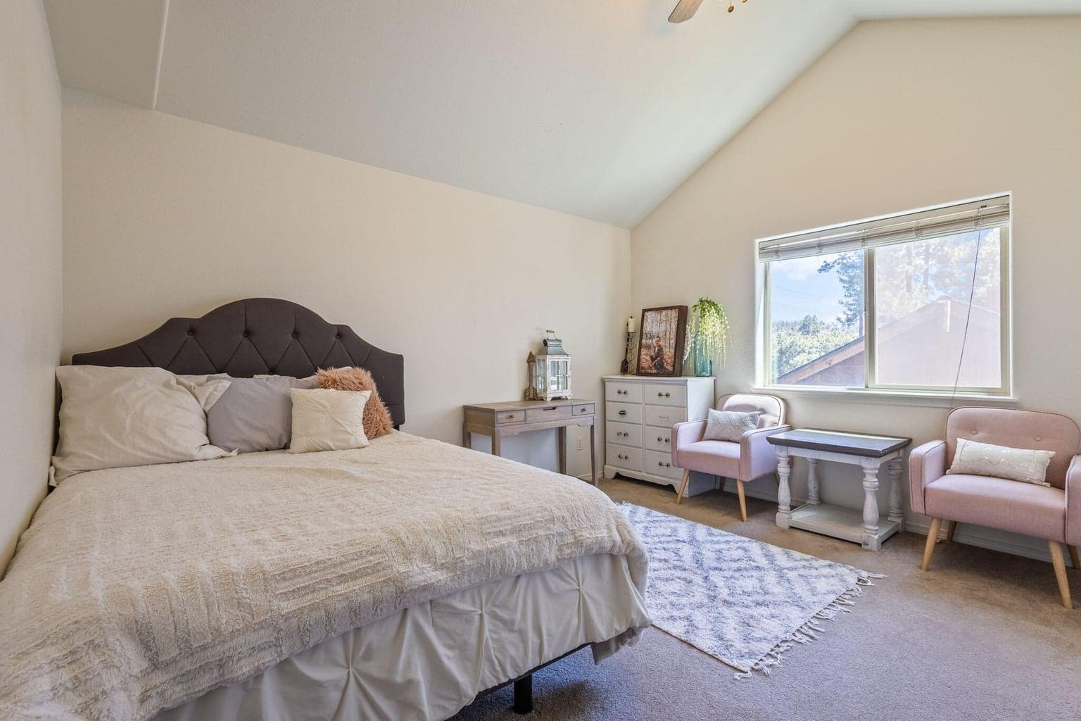 Photo of 1021 E Cascade Avenue 28 of 45