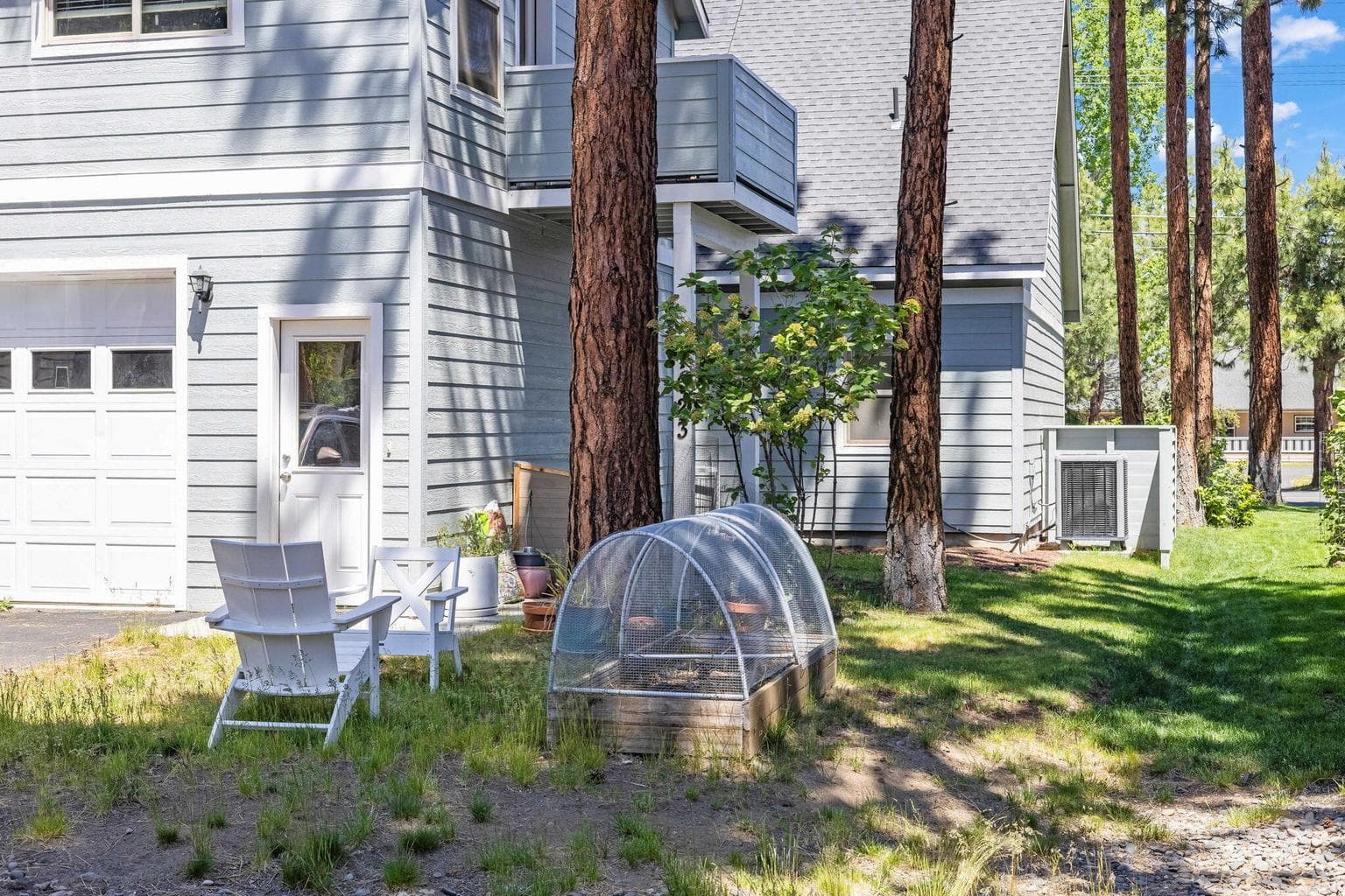 Photo of 1021 E Cascade Avenue 34 of 45