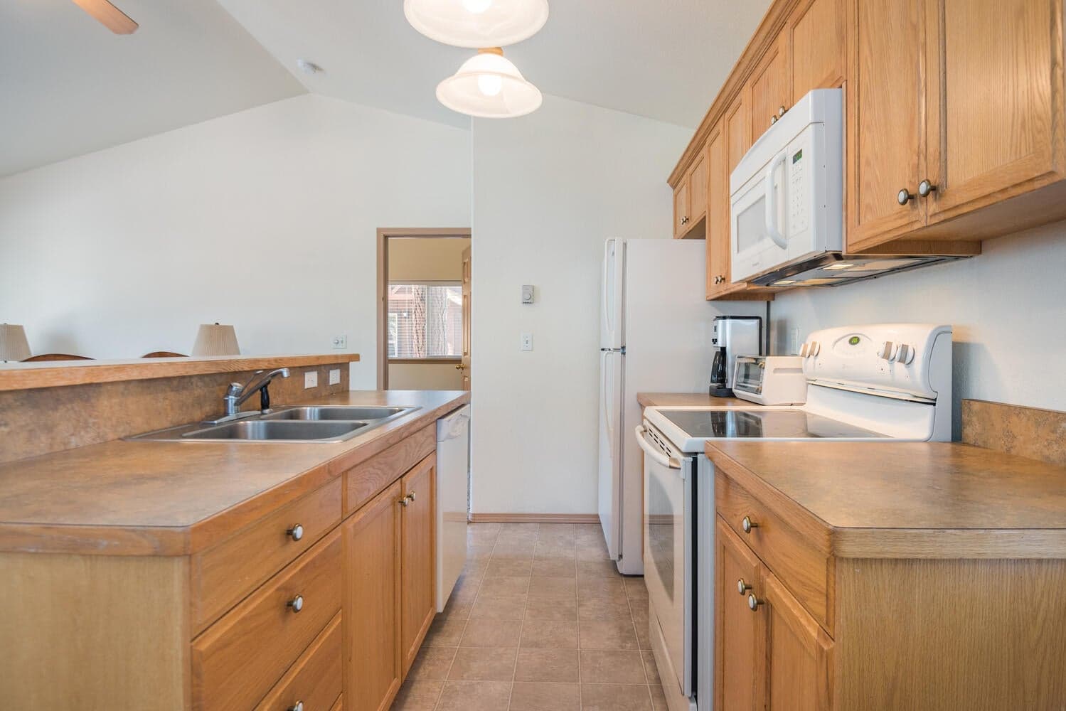 Photo of 1021 E Cascade Avenue 36 of 45