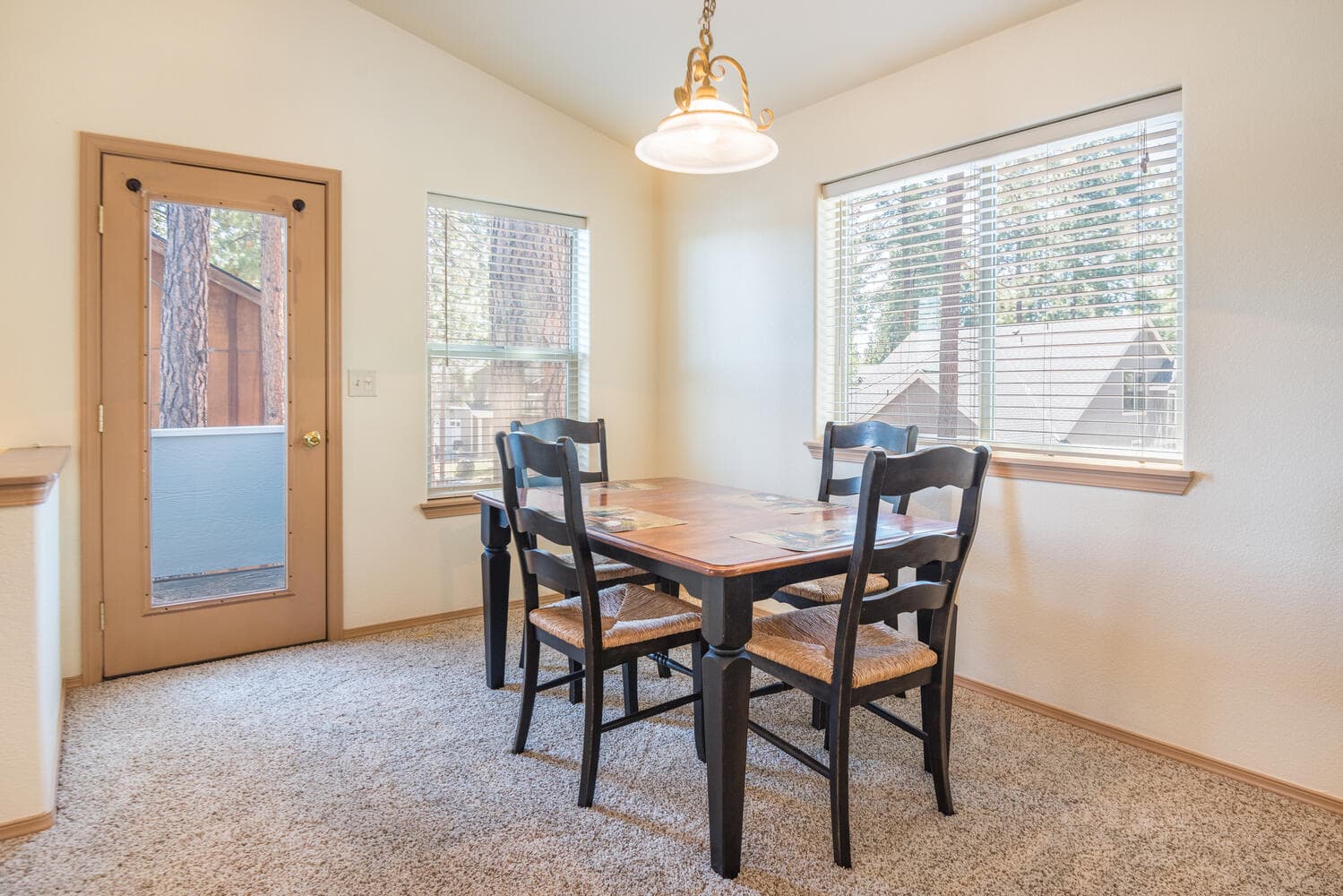 Photo of 1021 E Cascade Avenue 40 of 45