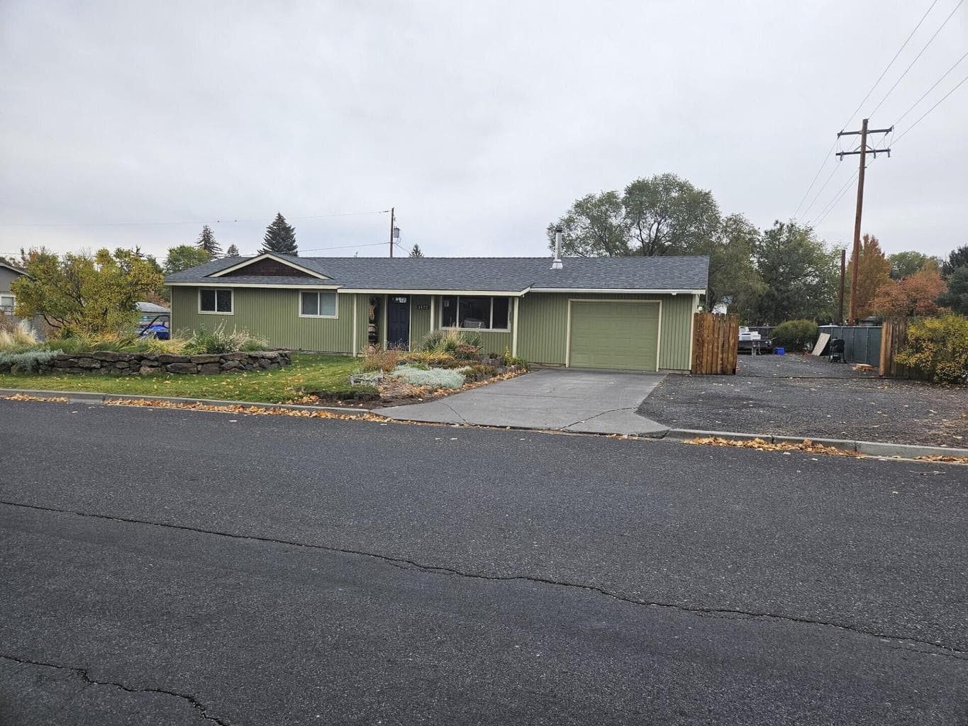 1472 Canyon, Redmond, 97756