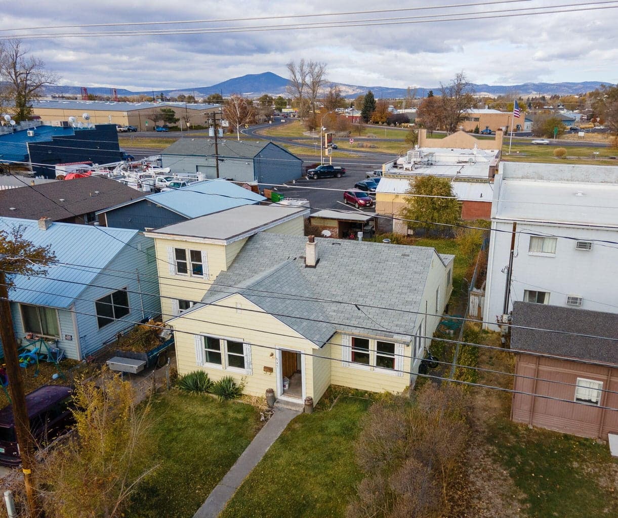 Photo of 945 NW 2nd Street 28 of 28