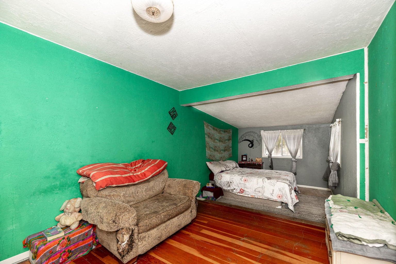 Photo of 945 NW 2nd Street 10 of 28