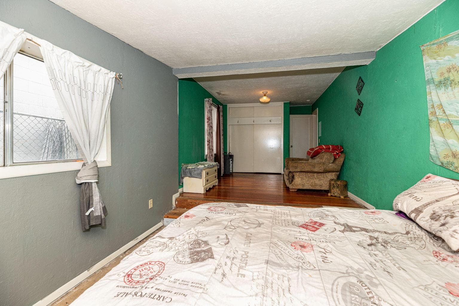 Photo of 945 NW 2nd Street 12 of 28