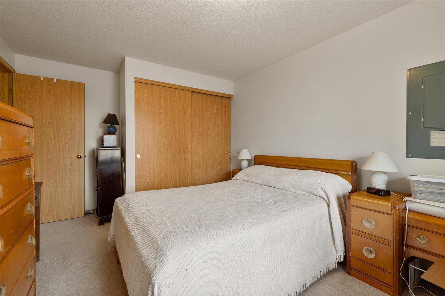 Photo of 5488 NW Coyner Avenue 9 of 29