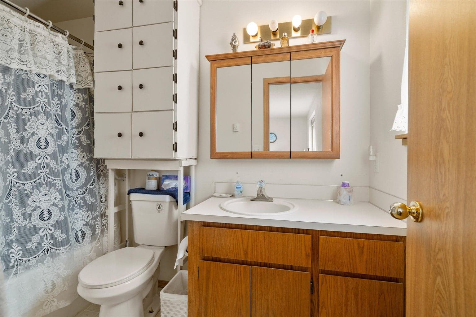 Photo of 5488 NW Coyner Avenue 11 of 29