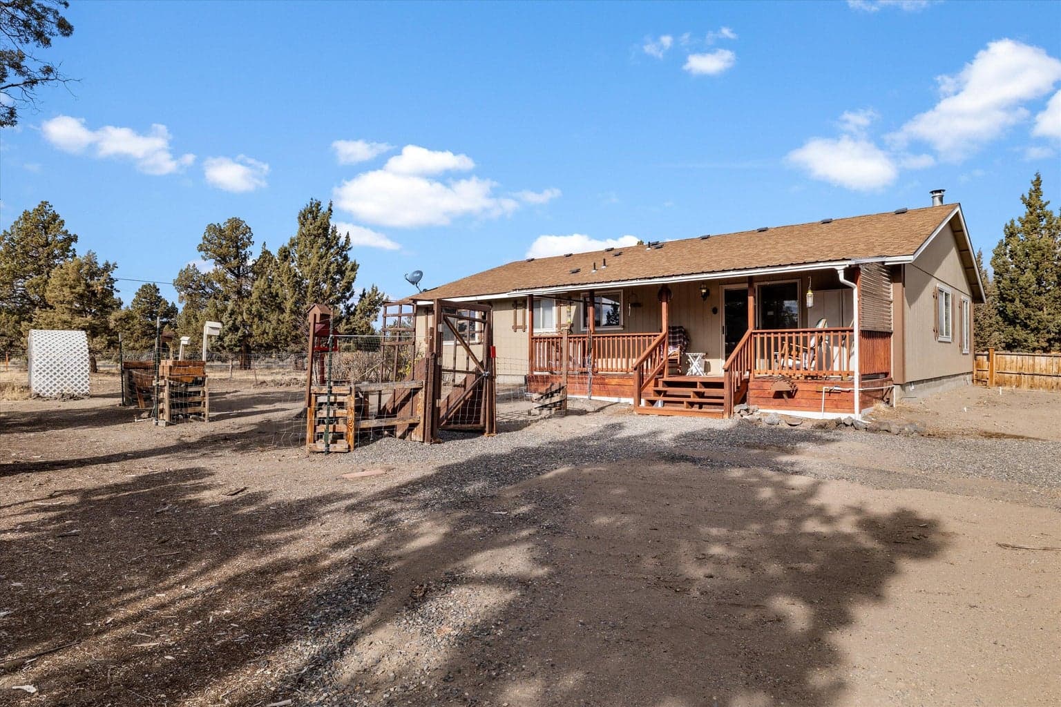 Photo of 5488 NW Coyner Avenue 14 of 29