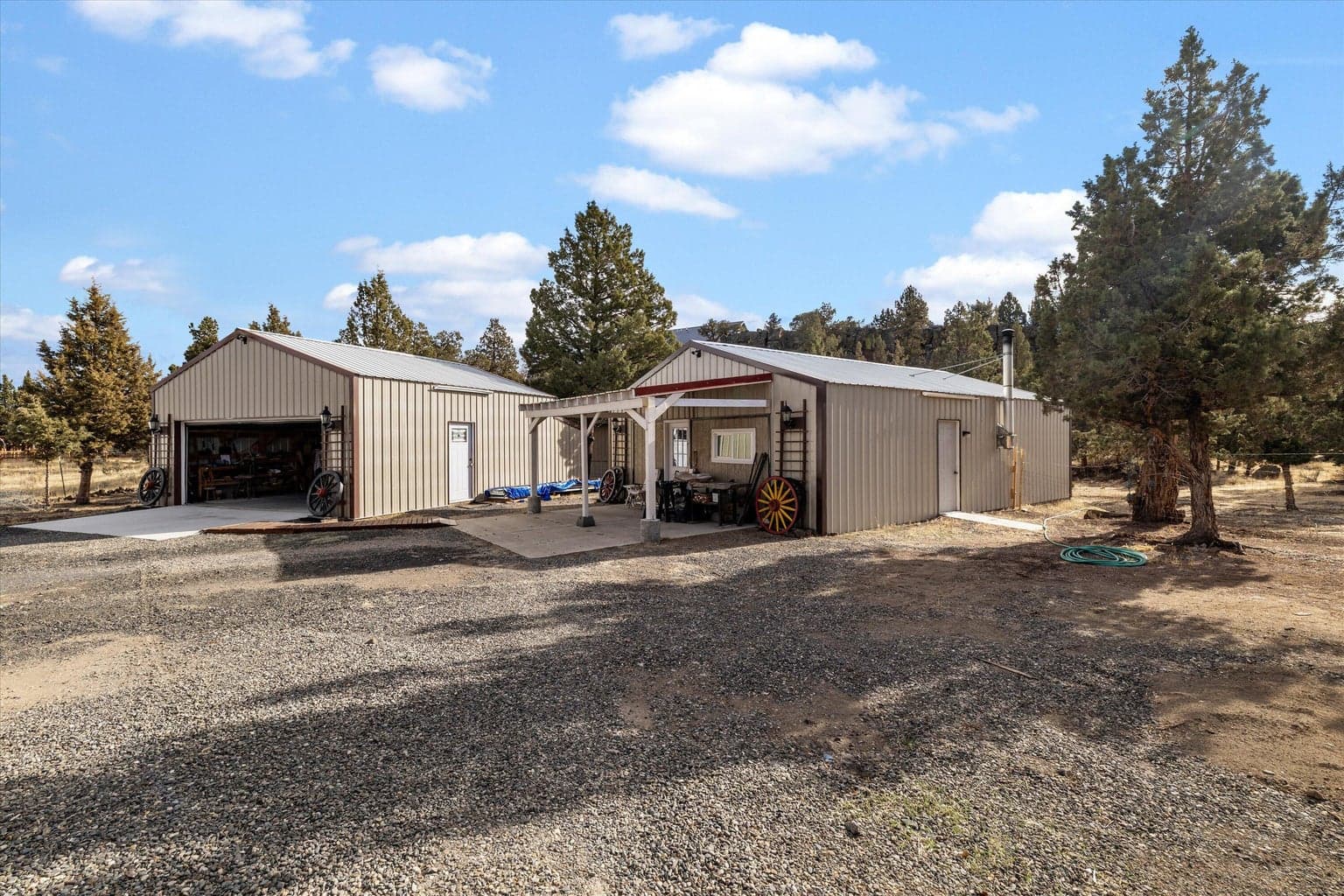 Photo of 5488 Coyner 2 of 29