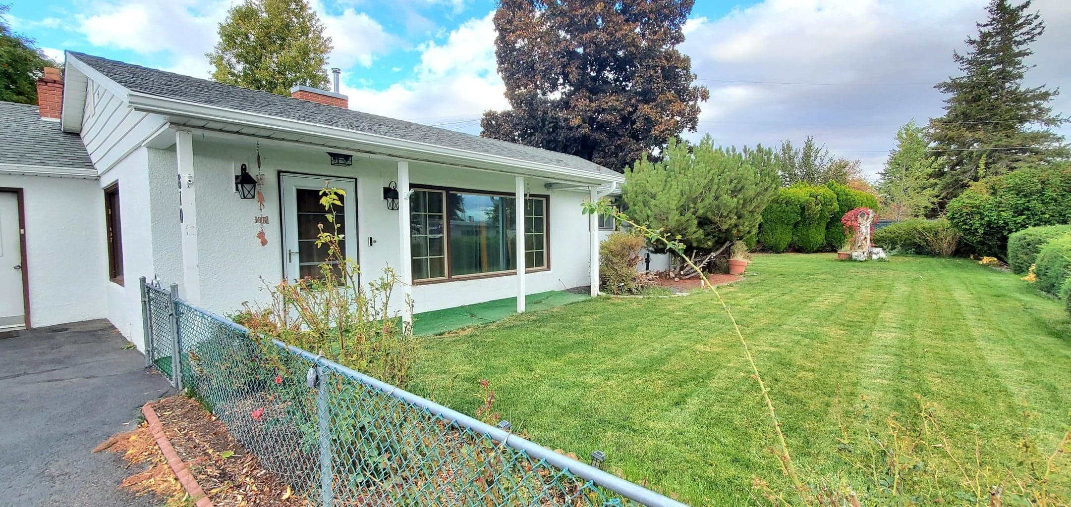 Photo of 810 Crest 5 of 40