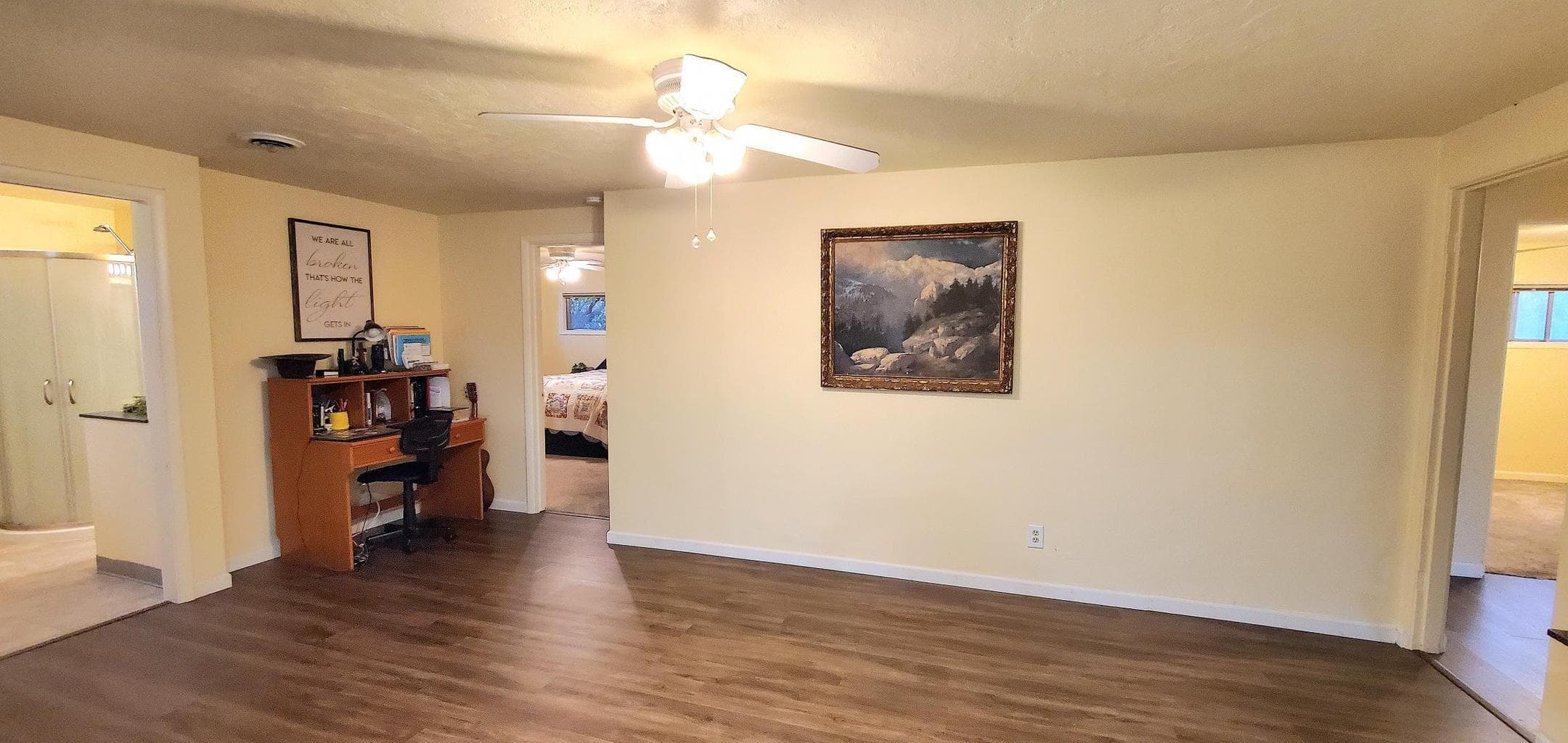 Photo of 810 NE Crest Drive 13 of 40