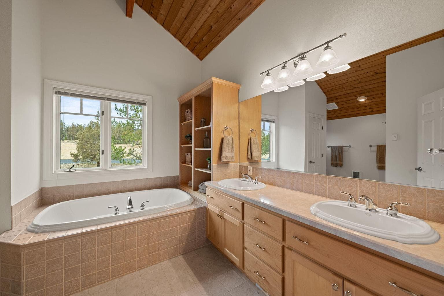 Primary Suite Bath