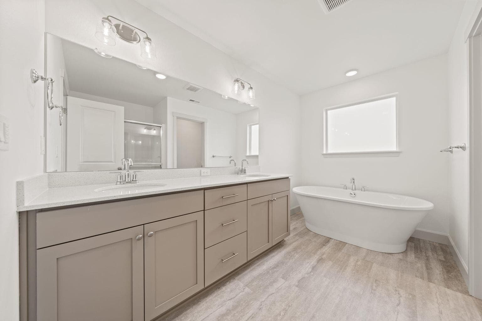 Photo of 3422 NW 11th Court 26 of 62