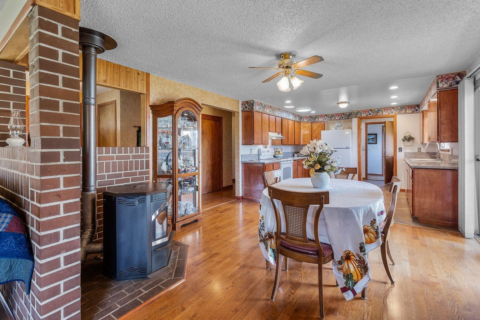 Photo of 1925 NW 53rd Street 13 of 42