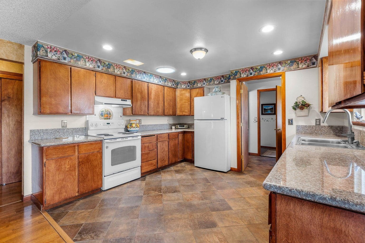 Photo of 1925 NW 53rd Street 15 of 42