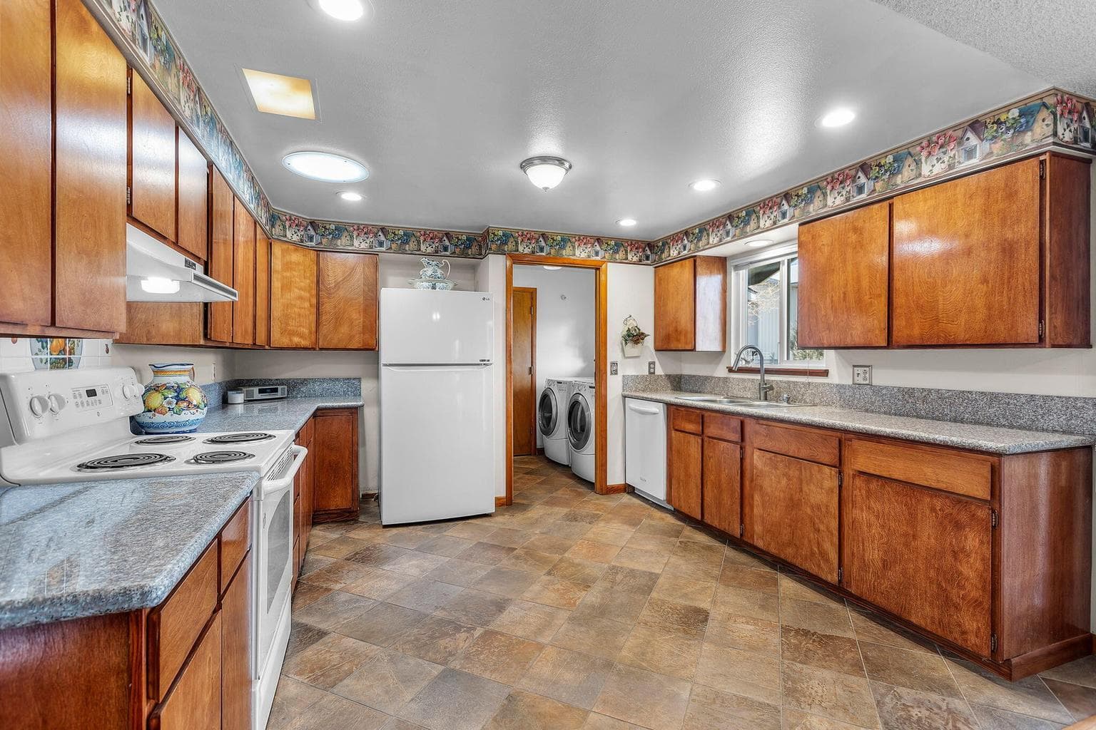 Photo of 1925 NW 53rd Street 14 of 42