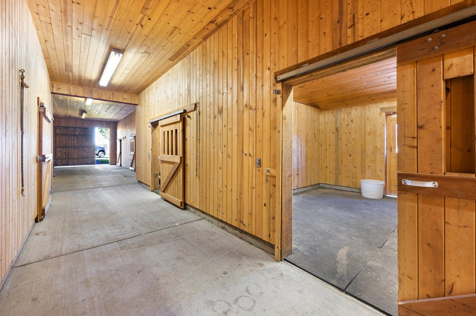 Photo of 52255 Huntington Road 38 of 70