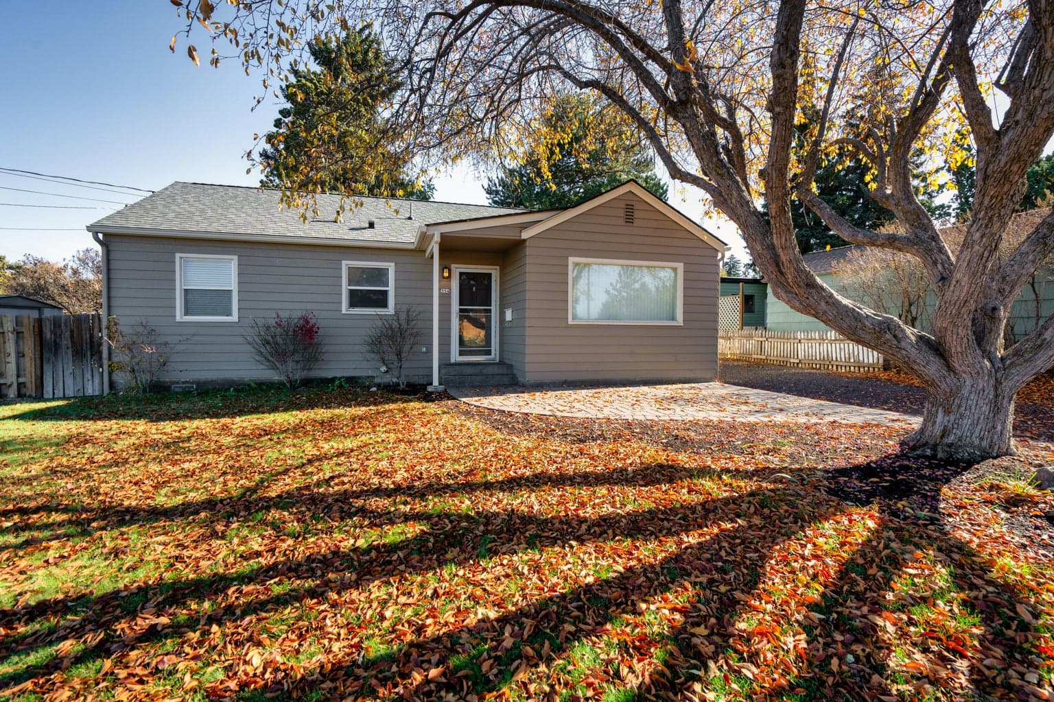 Photo of 554 Canyon 1 of 39