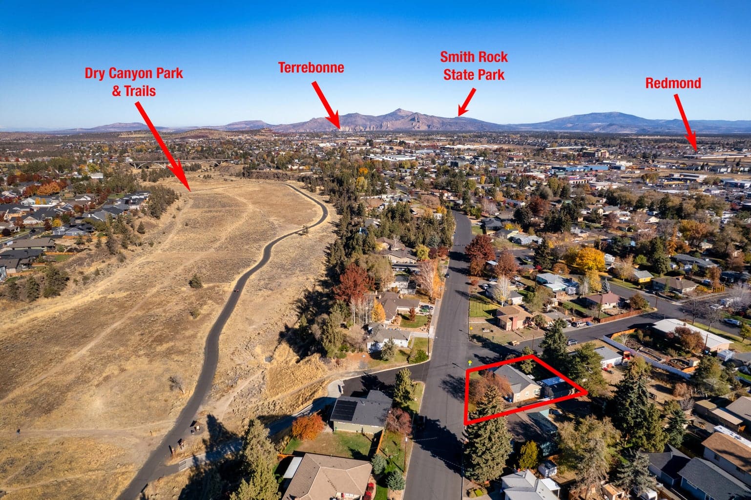 Photo of 554 NW Canyon Drive 28 of 39