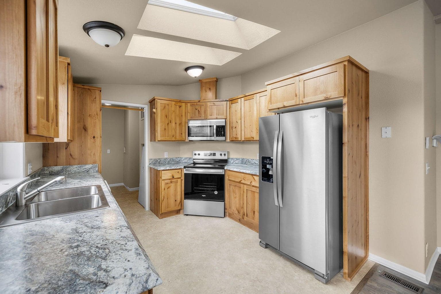 Photo of 16315 Cahvilla 2 of 37