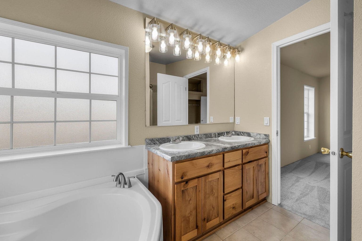 Photo of 16315 SE Cahvilla Road 18 of 37