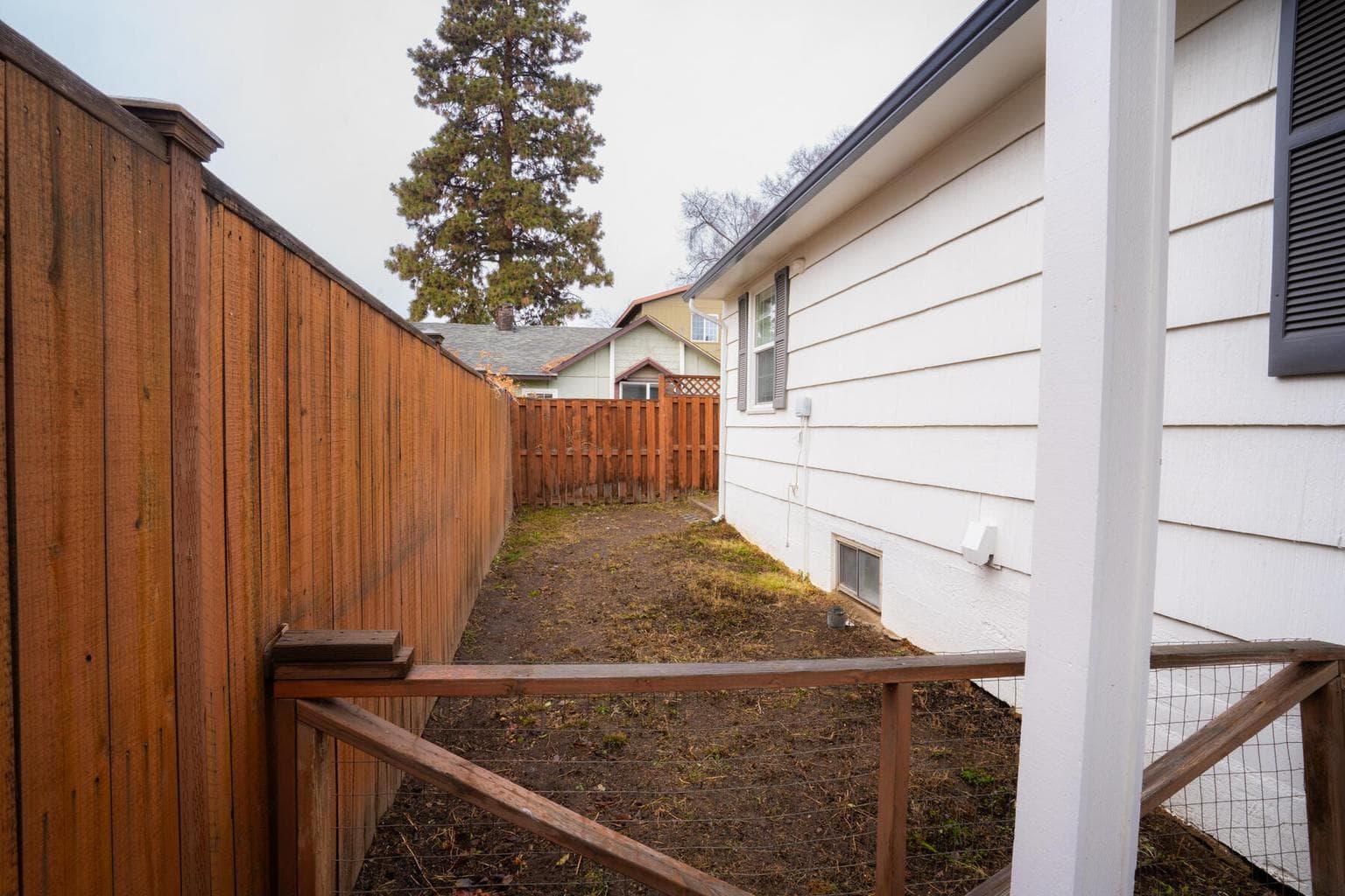 Photo of 1527 NW 10th Street 21 of 40