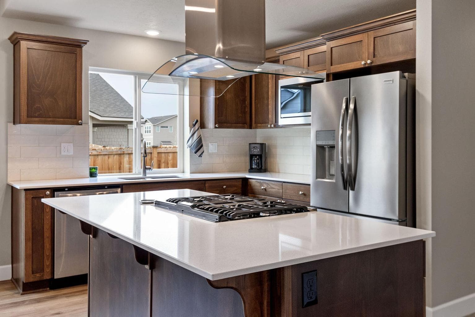 Check out that Range Hood