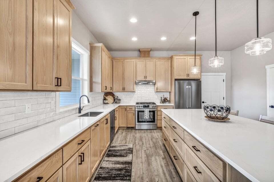 Photo of 131 W Clearpine Drive 12 of 32