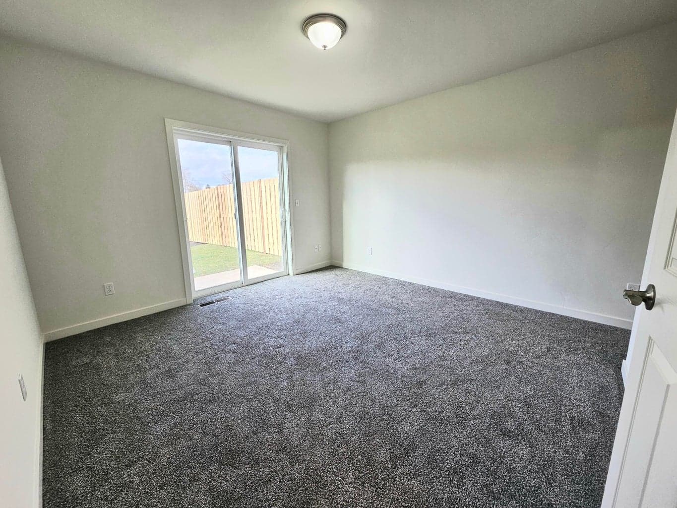 Photo of 2353 SW 24th Street 23 of 26