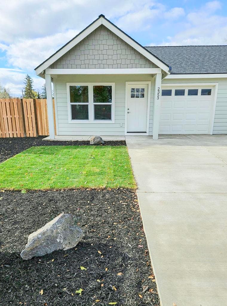 Photo of 2353 24th 1 of 26