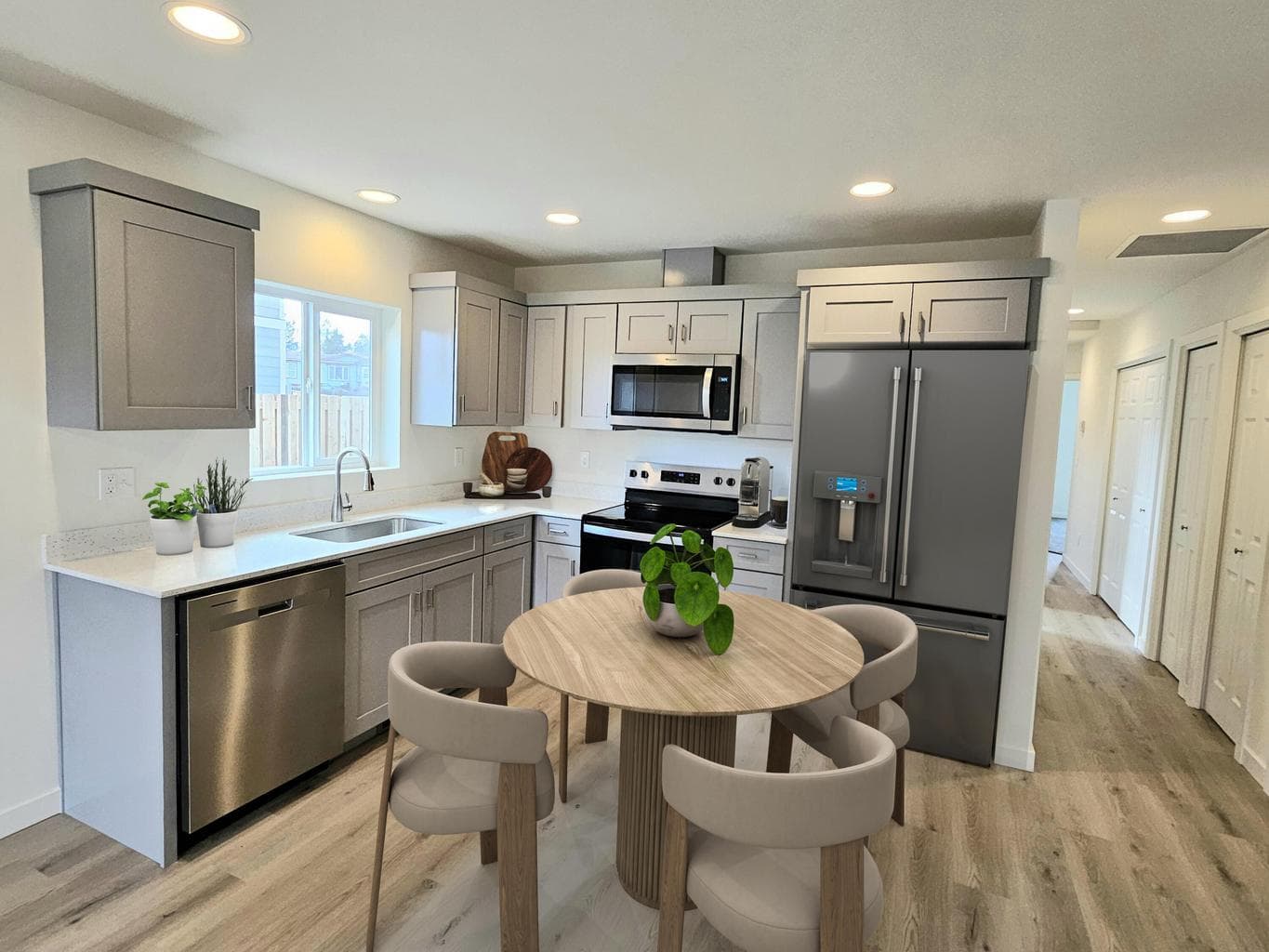 Photo of 2353 SW 24th Street 7 of 26