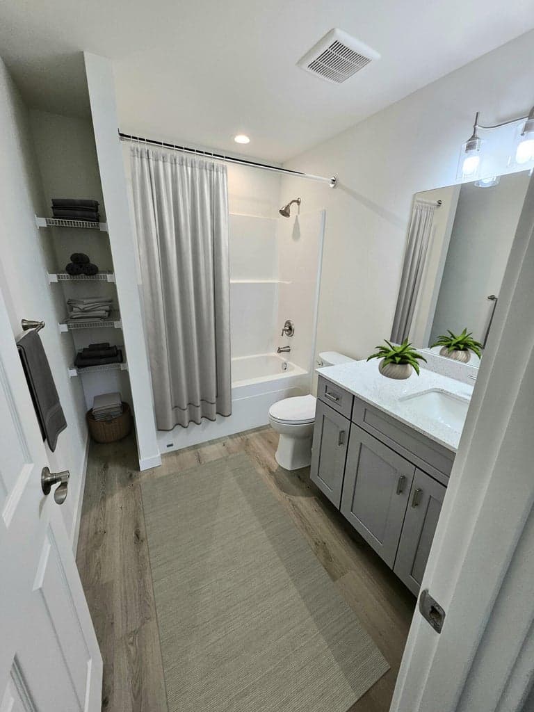 Photo of 2353 SW 24th Street 12 of 26