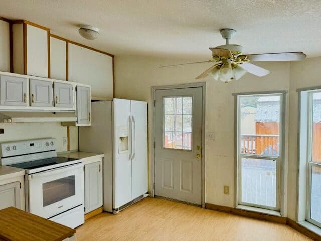 Photo of 52645 Railroad Street 5 of 38