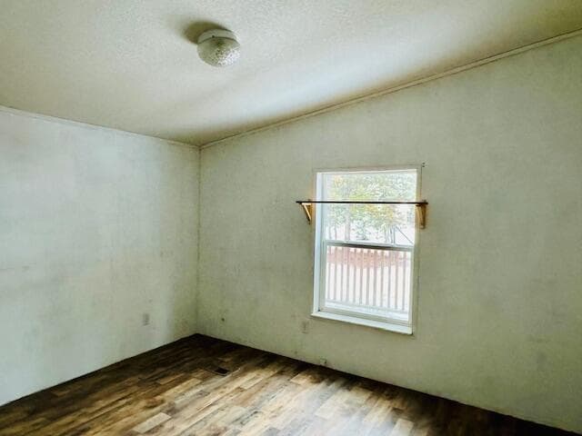 Photo of 52645 Railroad Street 17 of 38