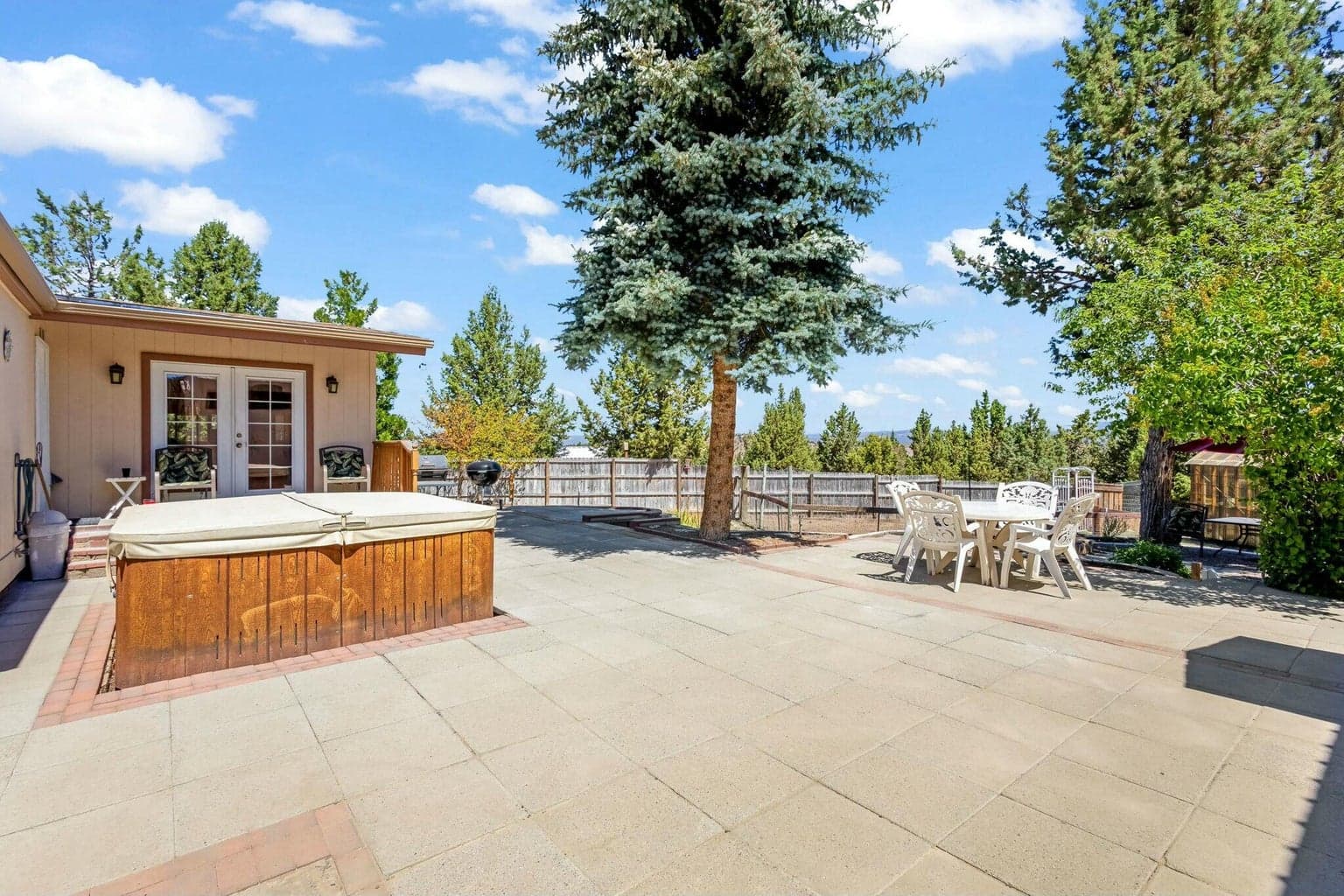 Photo of 5110 SE Jerry Drive 26 of 33