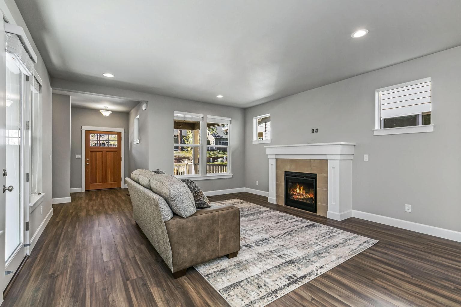 Photo of 1048 E Black Butte Avenue 7 of 23