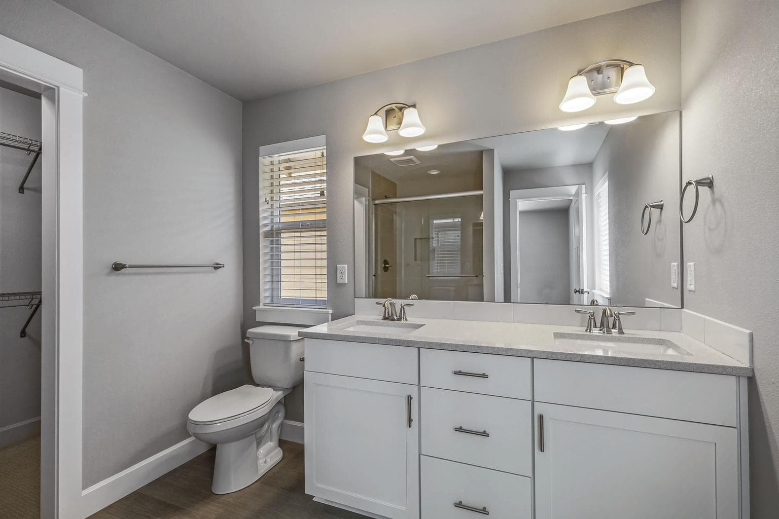 Photo of 1048 E Black Butte Avenue 21 of 23