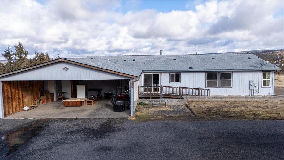 Photo of 6199 SE Glock Street 39 of 46