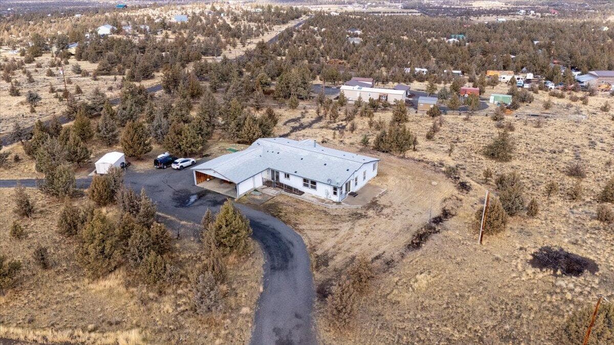Photo of 6199 SE Glock Street 37 of 46