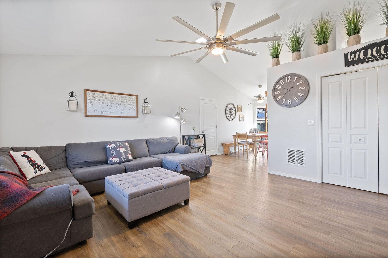 Photo of 2640 NE 3rd Street 10 of 22