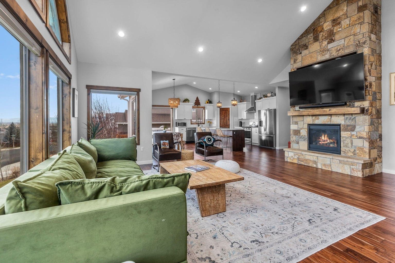 Photo of 3347 35th 5 of 45