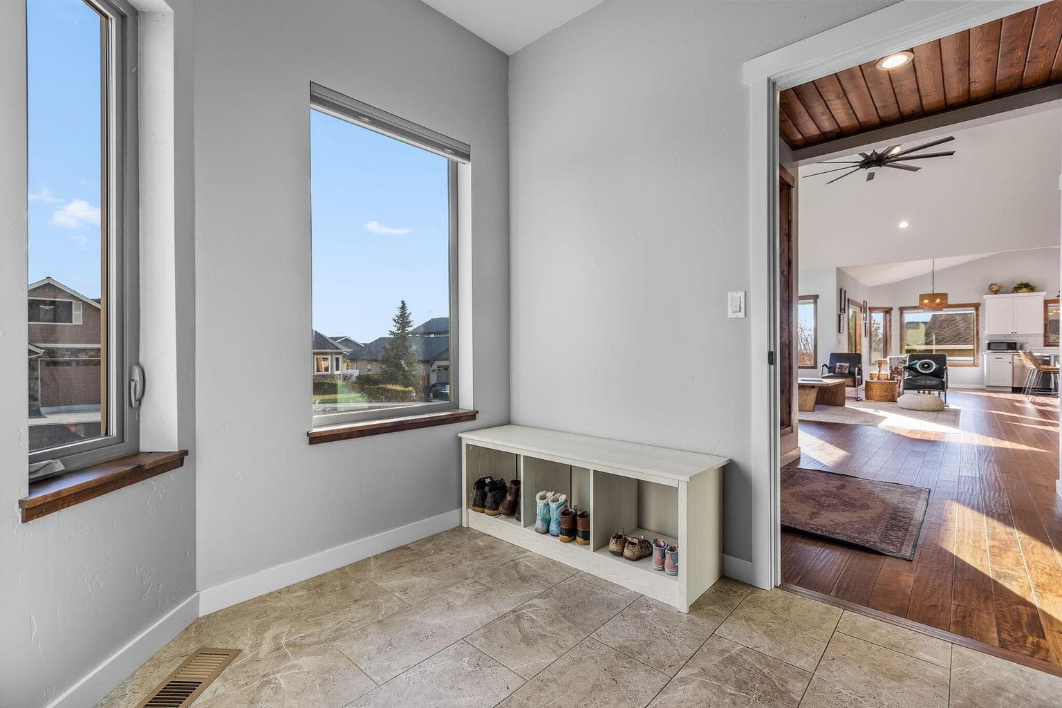 Photo of 3347 SW 35th Street 31 of 45