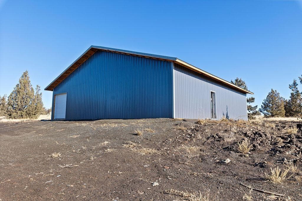 Photo of 6352 Goble 1 of 16