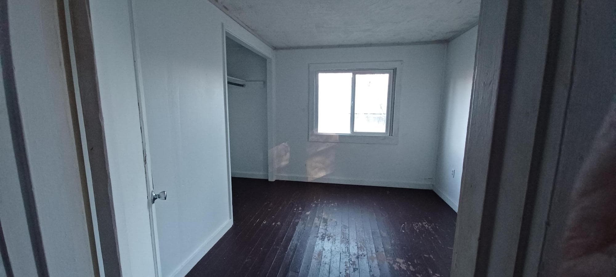 Photo of 252 5th 4 of 13