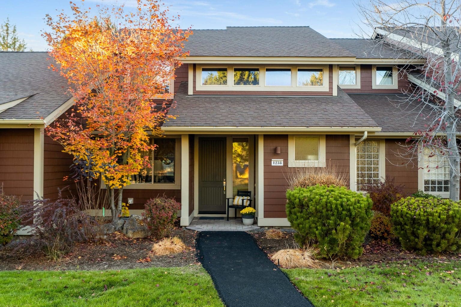 Photo of 1238 Highland View 1 of 35