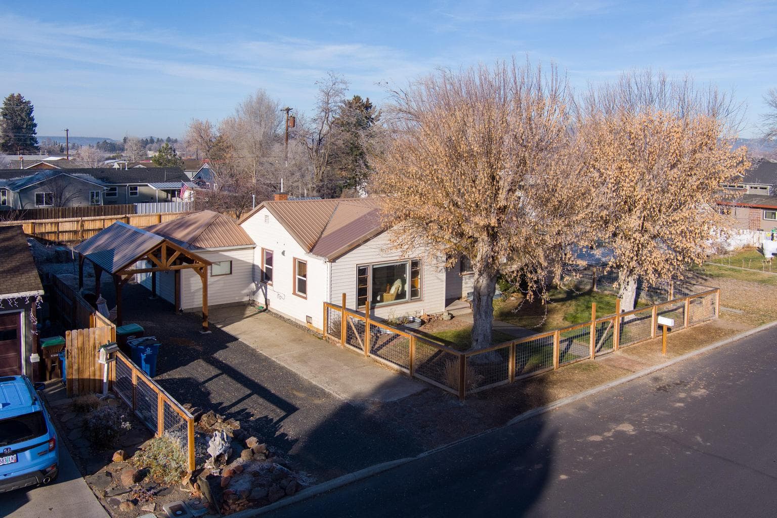 Photo of 1259 NE Wilshire Drive 27 of 36