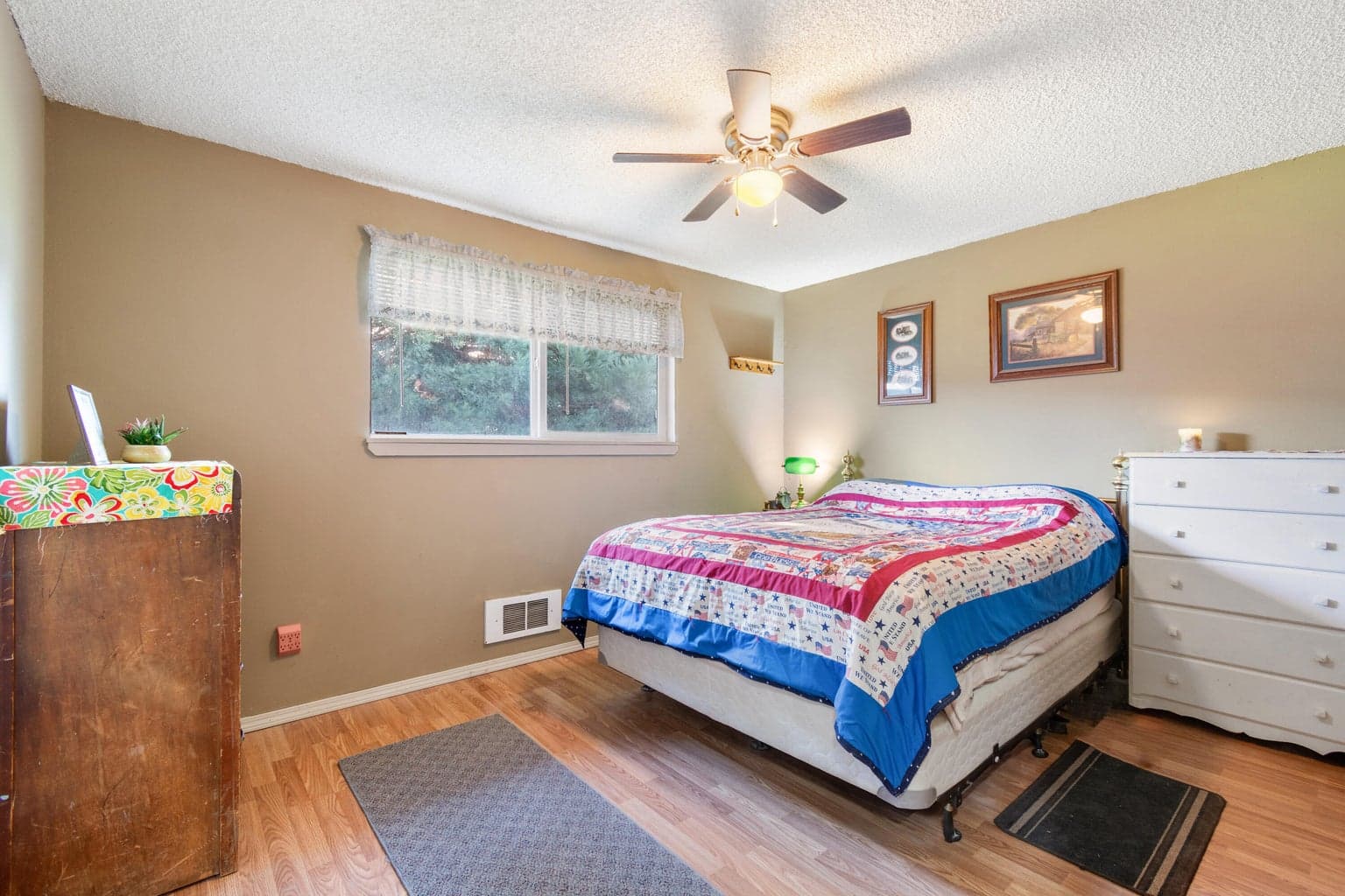 Photo of 706 SE 5th Street 11 of 20