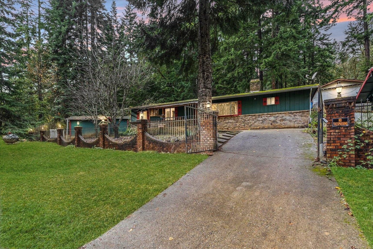 521 7th, Glendale, 97442