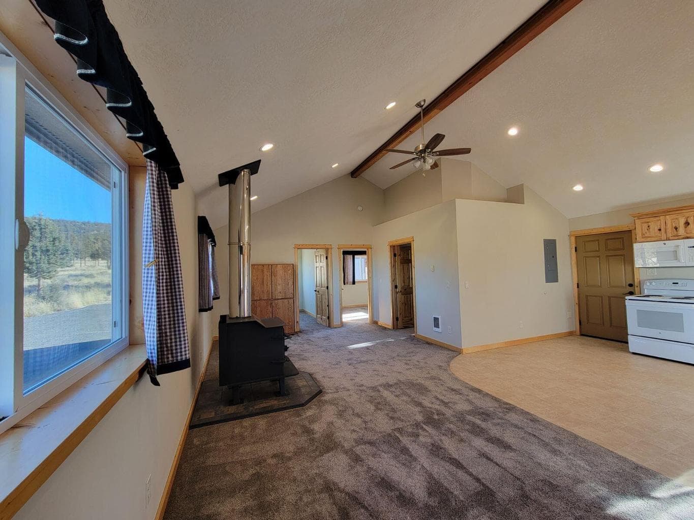 Photo of 7510 SE Quail Canyon Road 8 of 22